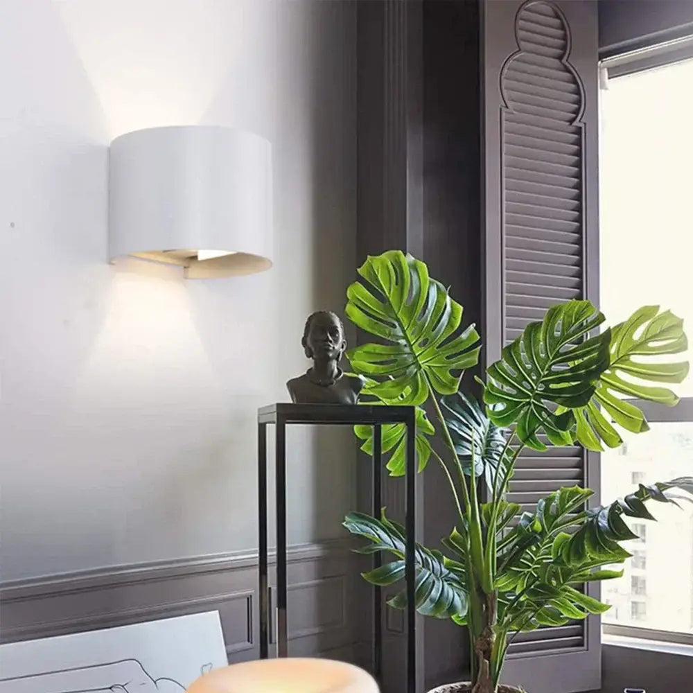 Black Adjustable Aluminum Sconce