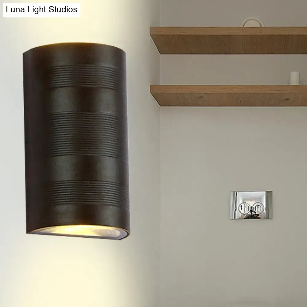 Black Outdoor Half-Cylinder Wall Lamp