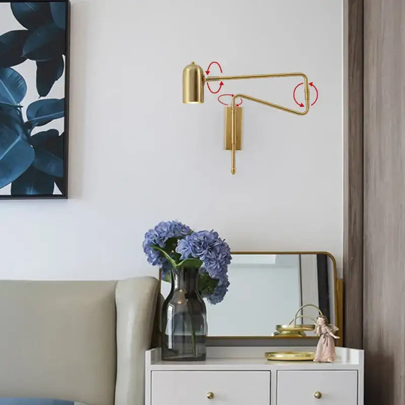 Black Brass Long-Arm Lamp