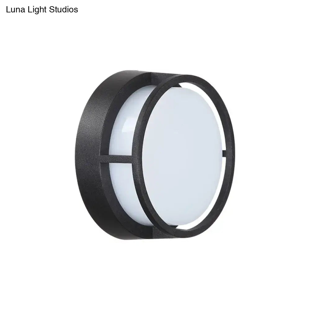 Black Circular Outdoor Wall Lamp