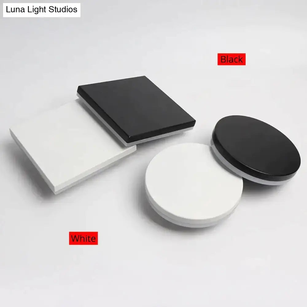 Black Round Outdoor Lamp
