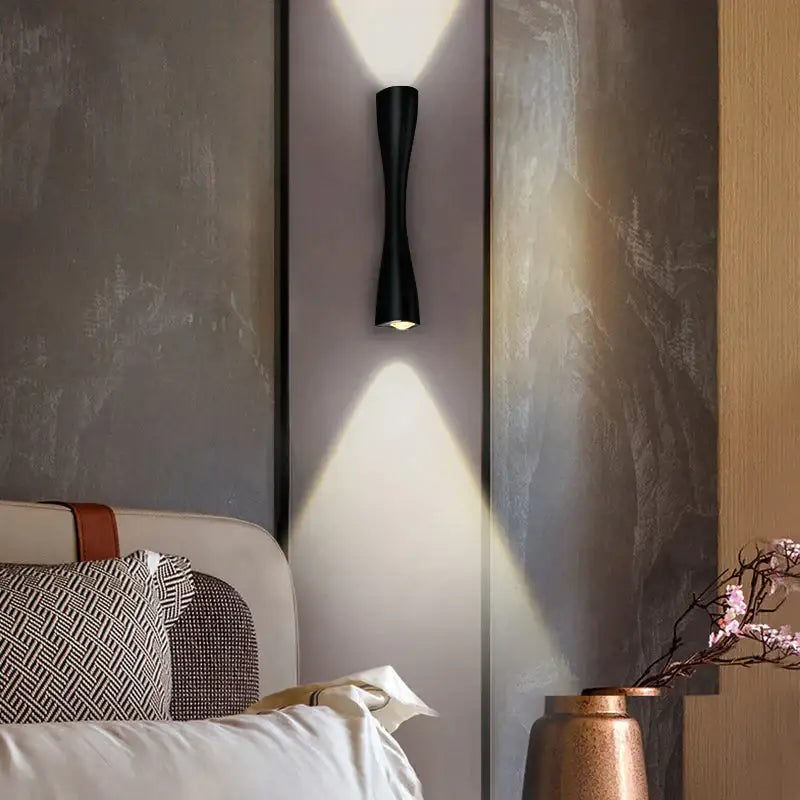 Black Curved IP65 Outdoor Wall Sconce