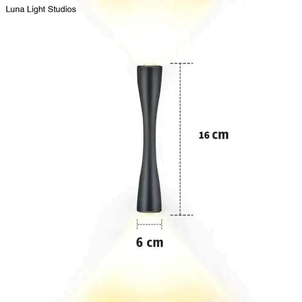 Black Curved IP65 Outdoor Wall Sconce