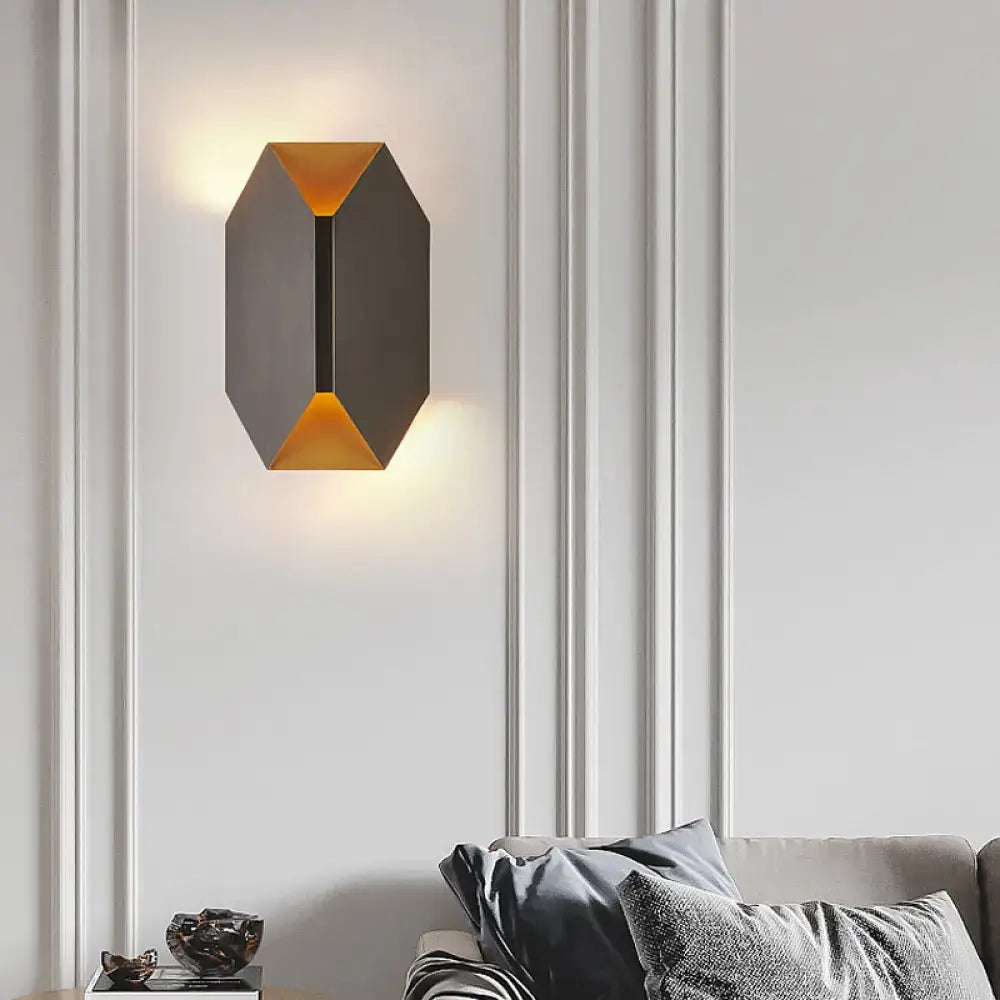 Black Metal Geometric Wall Lamp