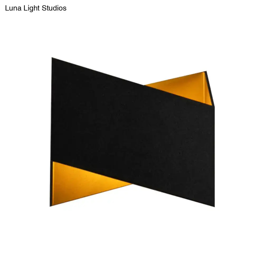Black Geometric Stairway Wall Lamp