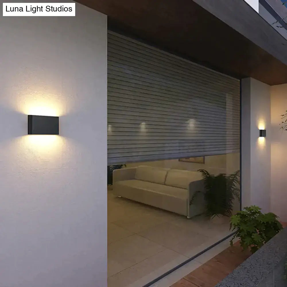 Black Outdoor Wall Light