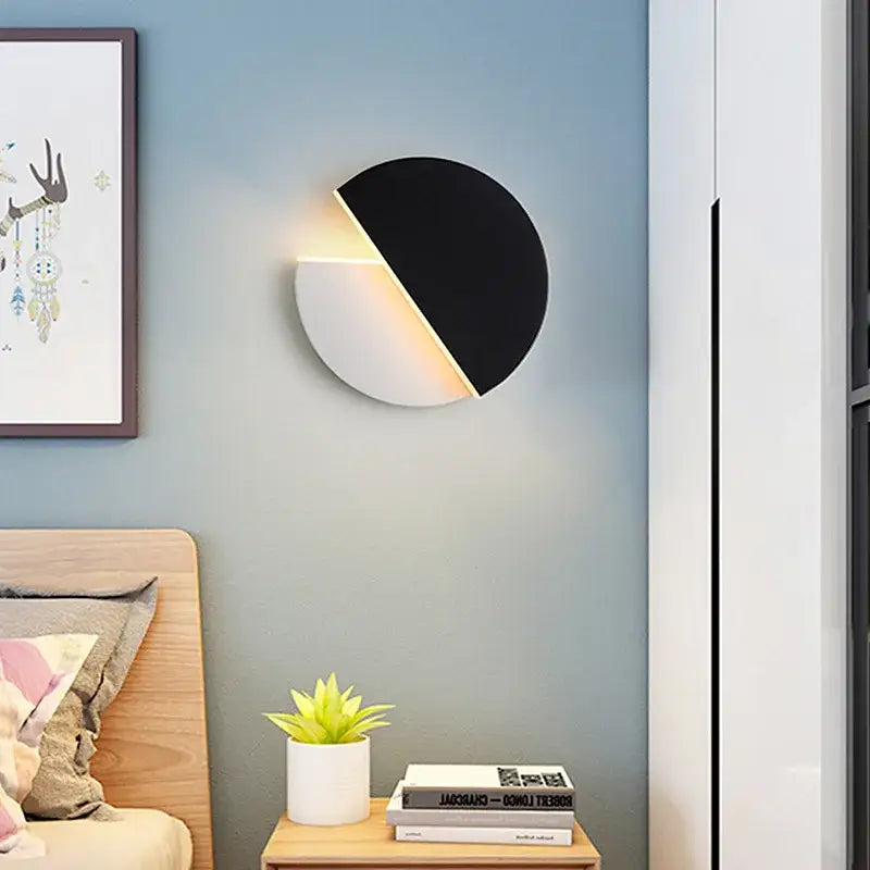 Black Adjustable Reading Light