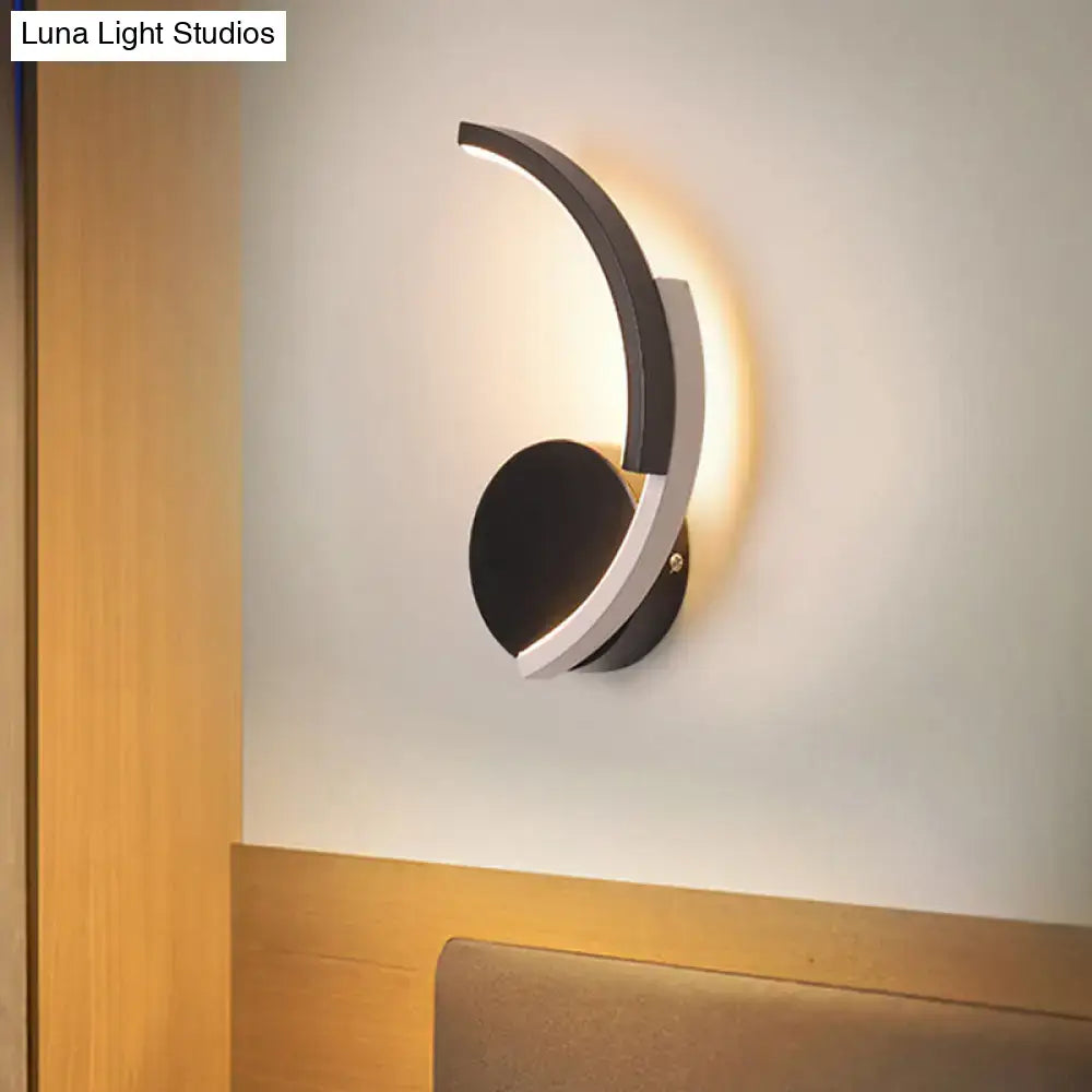 Curved LED Wall Sconce