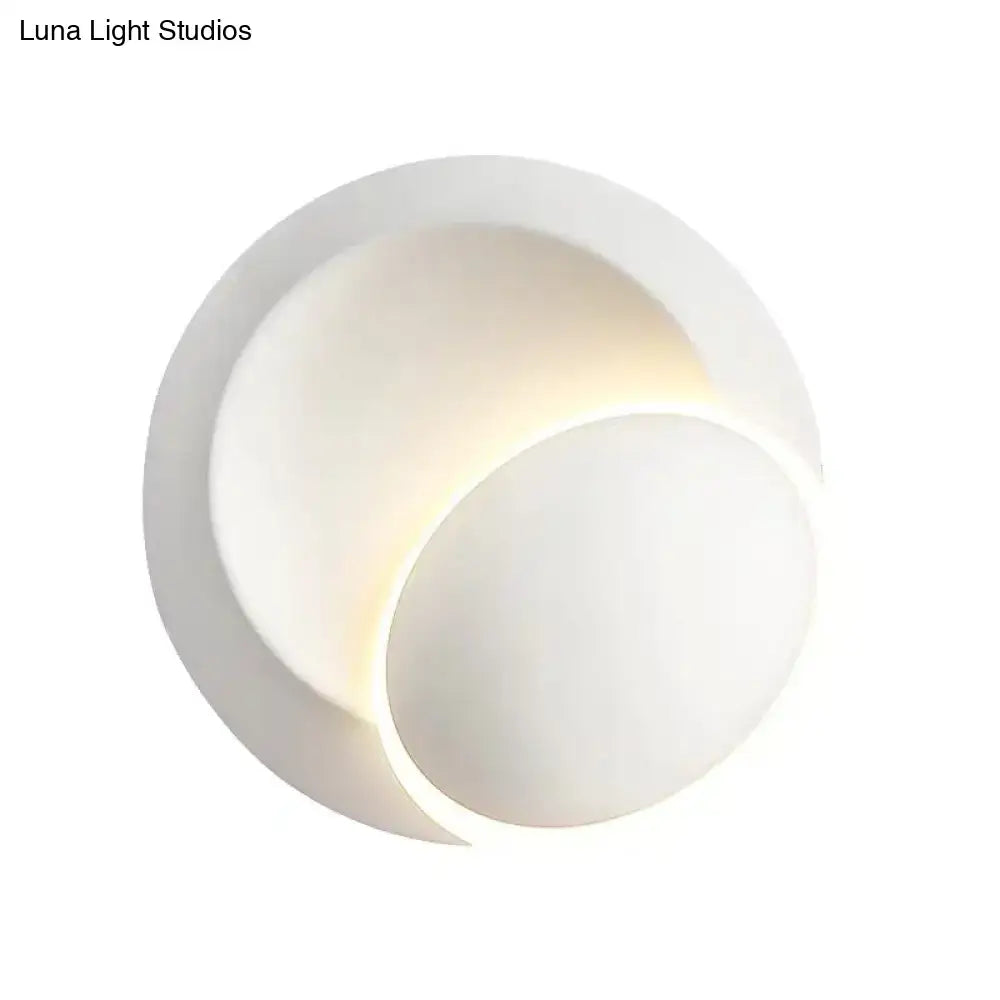 White Eclipse Wall Lamp