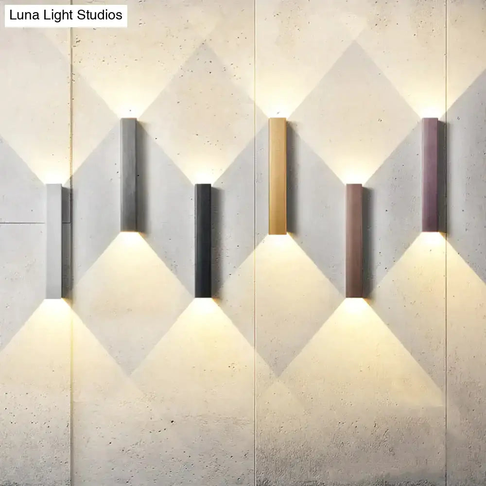 Black Aluminum Wall Sconce