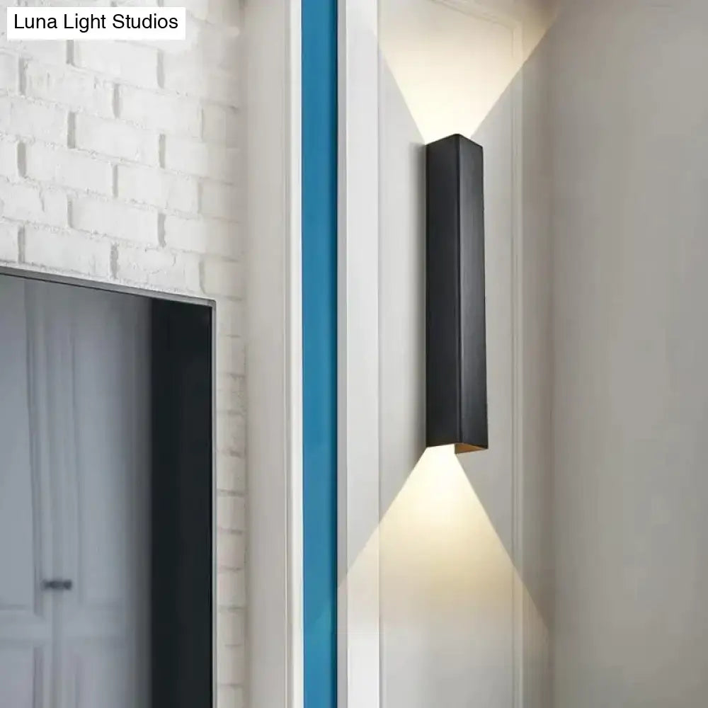 Black Aluminum Wall Sconce