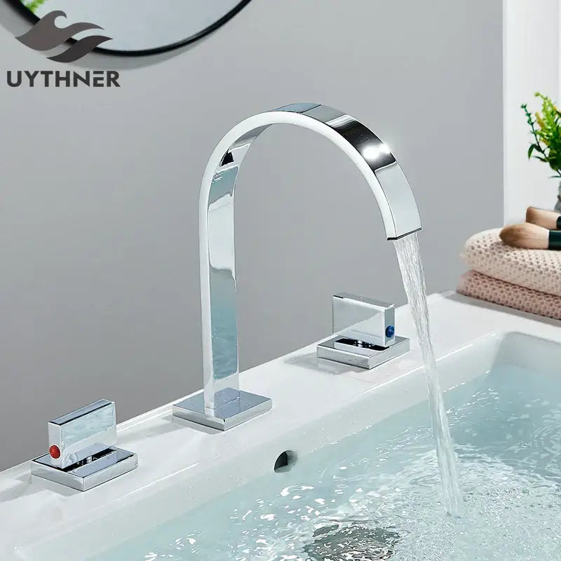 Chrome Dual Handle Bathroom Faucet