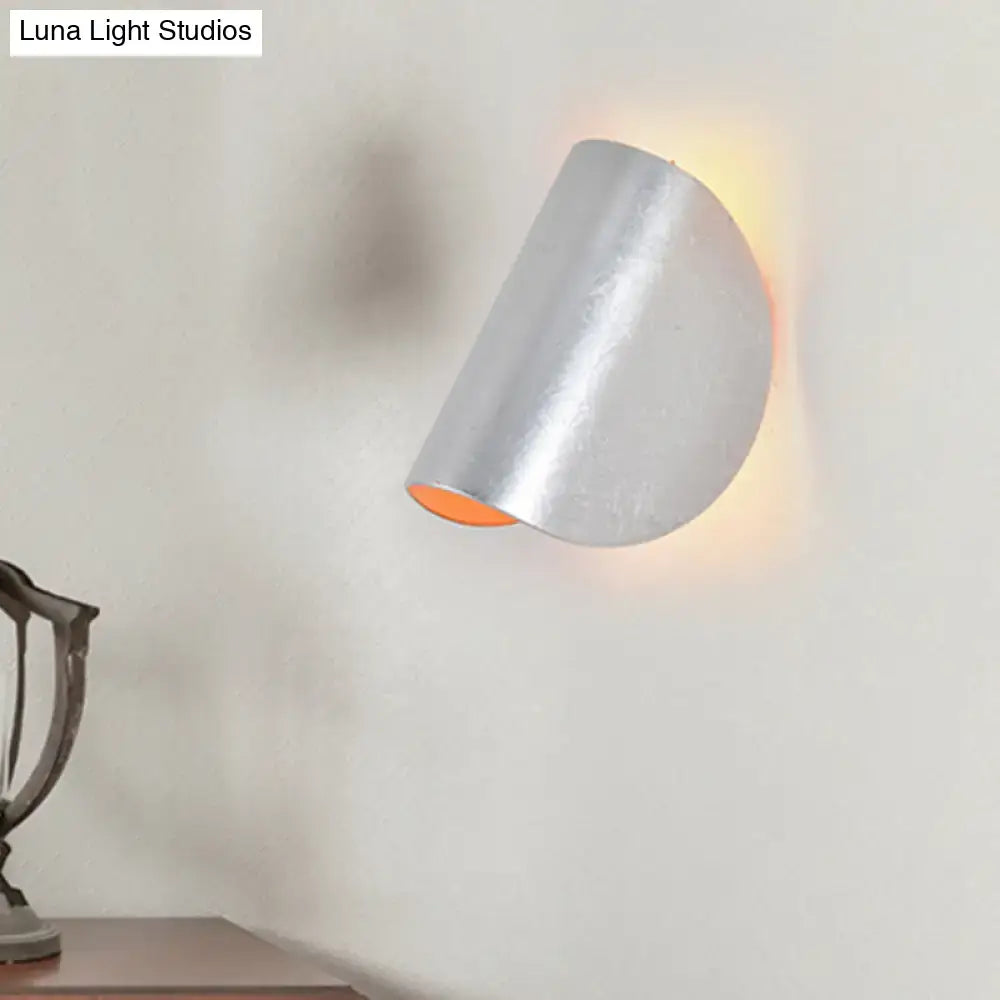 Gold Metal Compact Wall Sconce