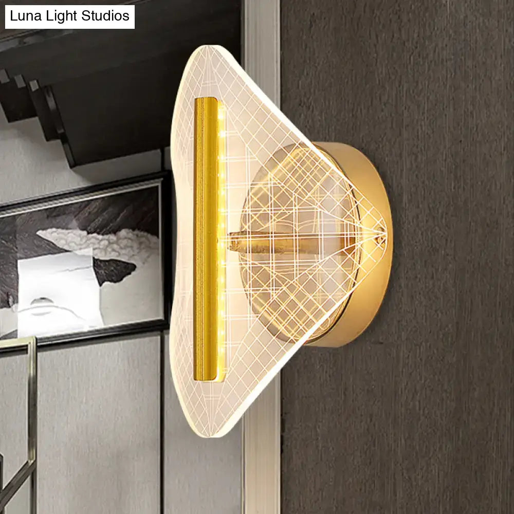 Gold Geometric Acrylic Wall Sconce