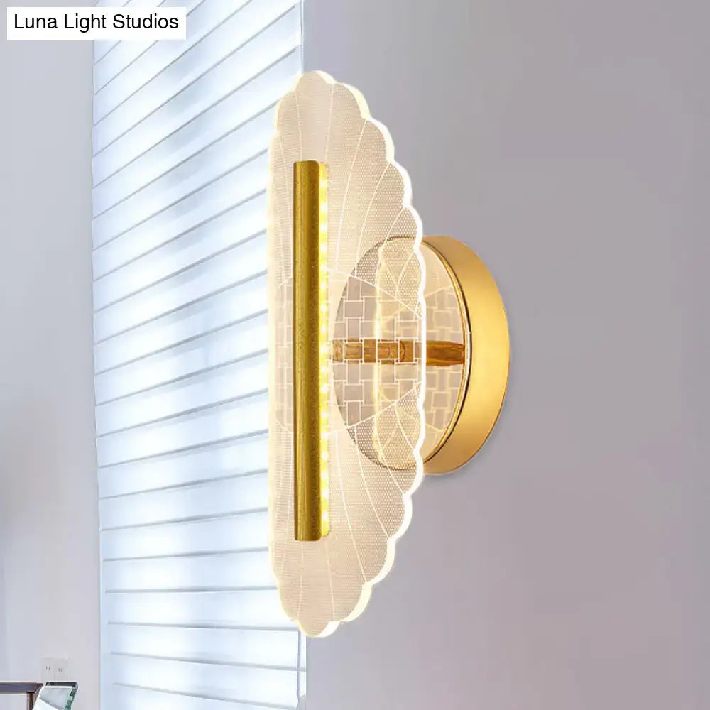 Gold Geometric Acrylic Wall Sconce
