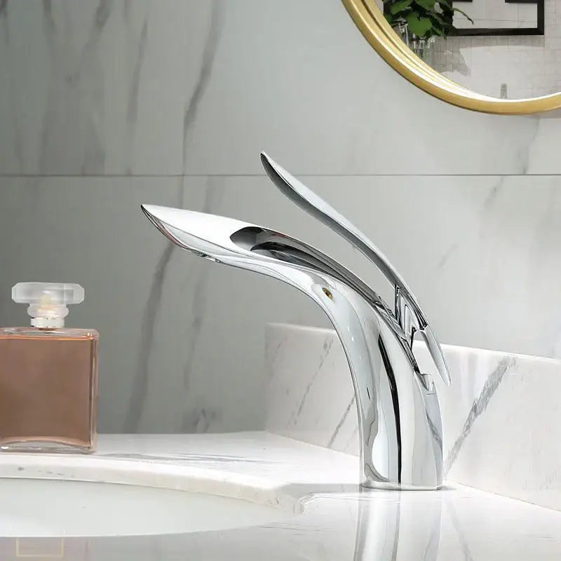 Gold Brass Single-Handle Basin Faucet Luxury