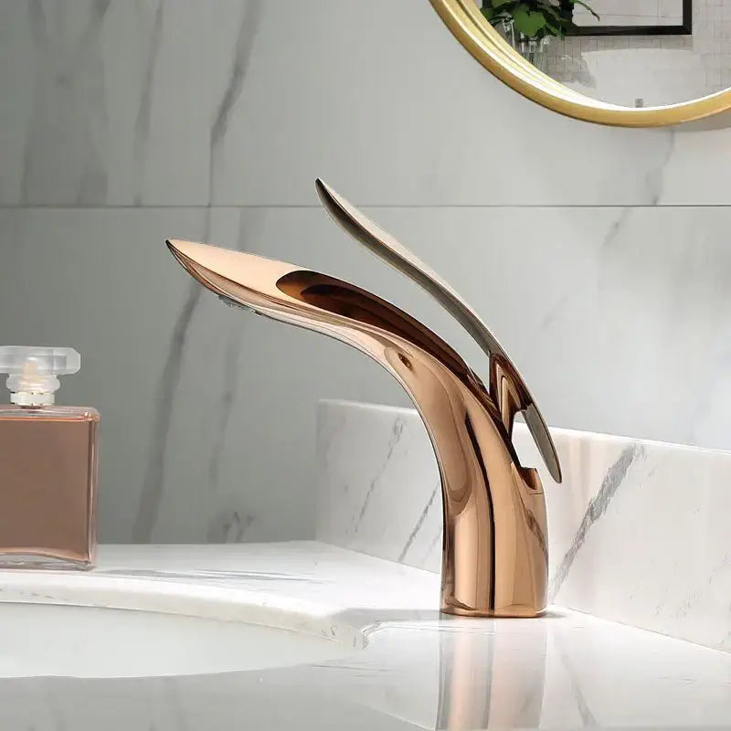 Gold Brass Single-Handle Basin Faucet Luxury