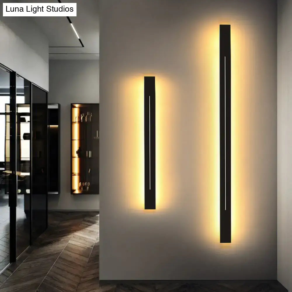 Gold Linear Wall Sconce