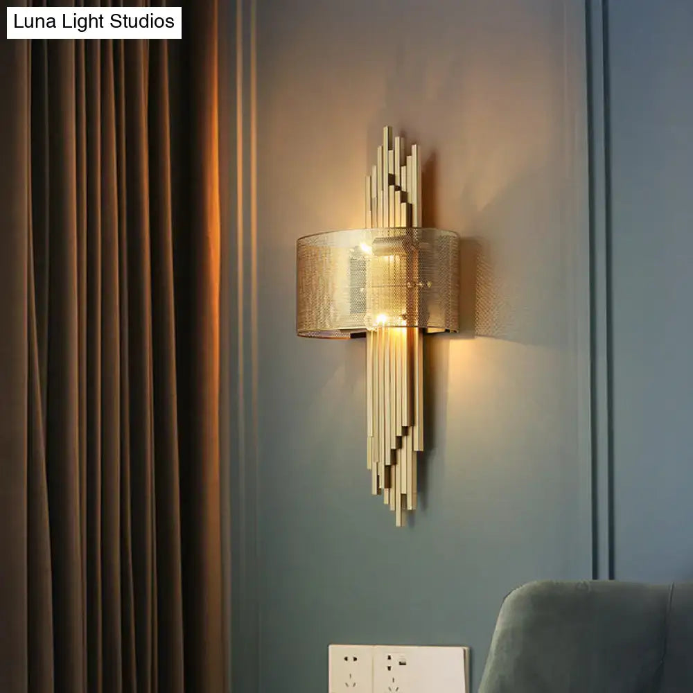 Gold Mesh Dual-Head Sconce Lamp