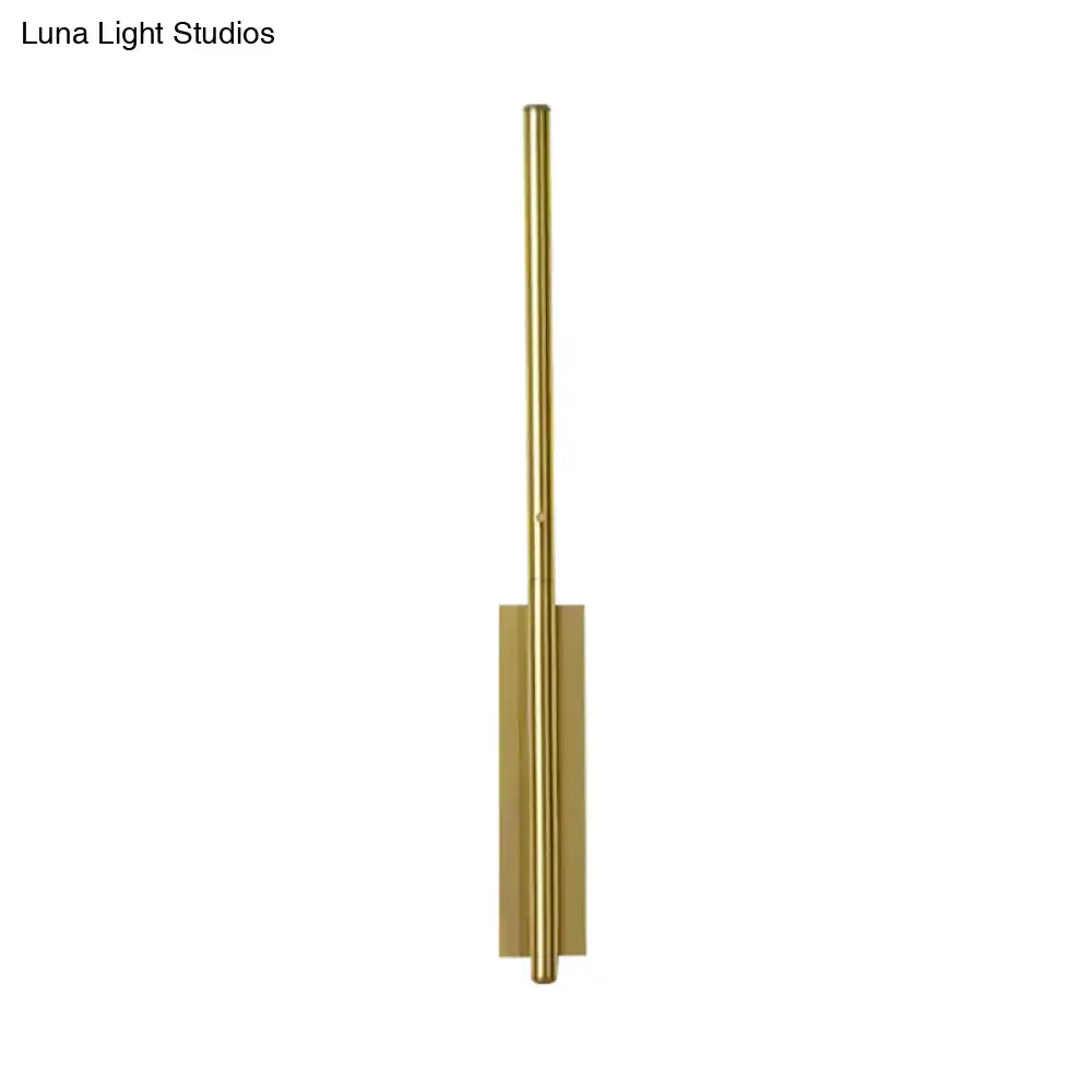 Gold Linear Reading Nook Sconce