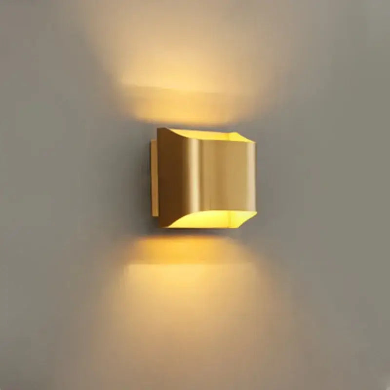 Gold Minimalist Wall Lamp Copper Construction