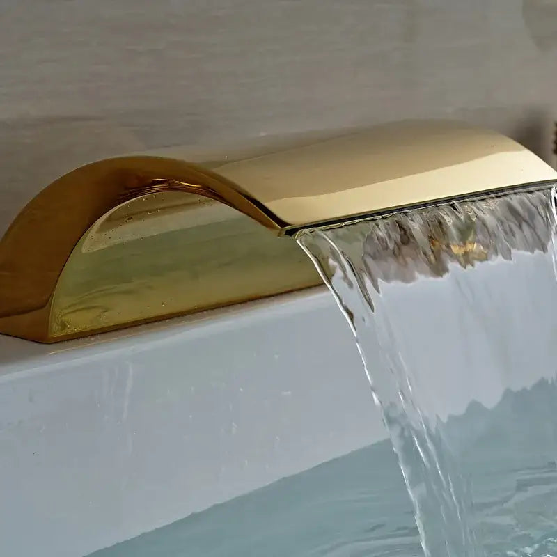 Gold Brass Bathtub Faucet