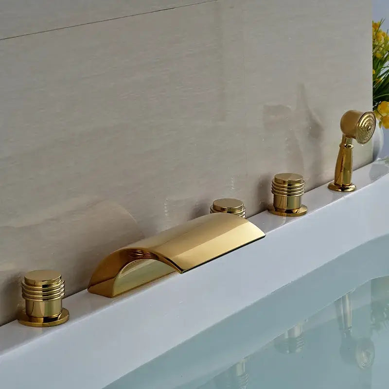 Gold Brass Bathtub Faucet