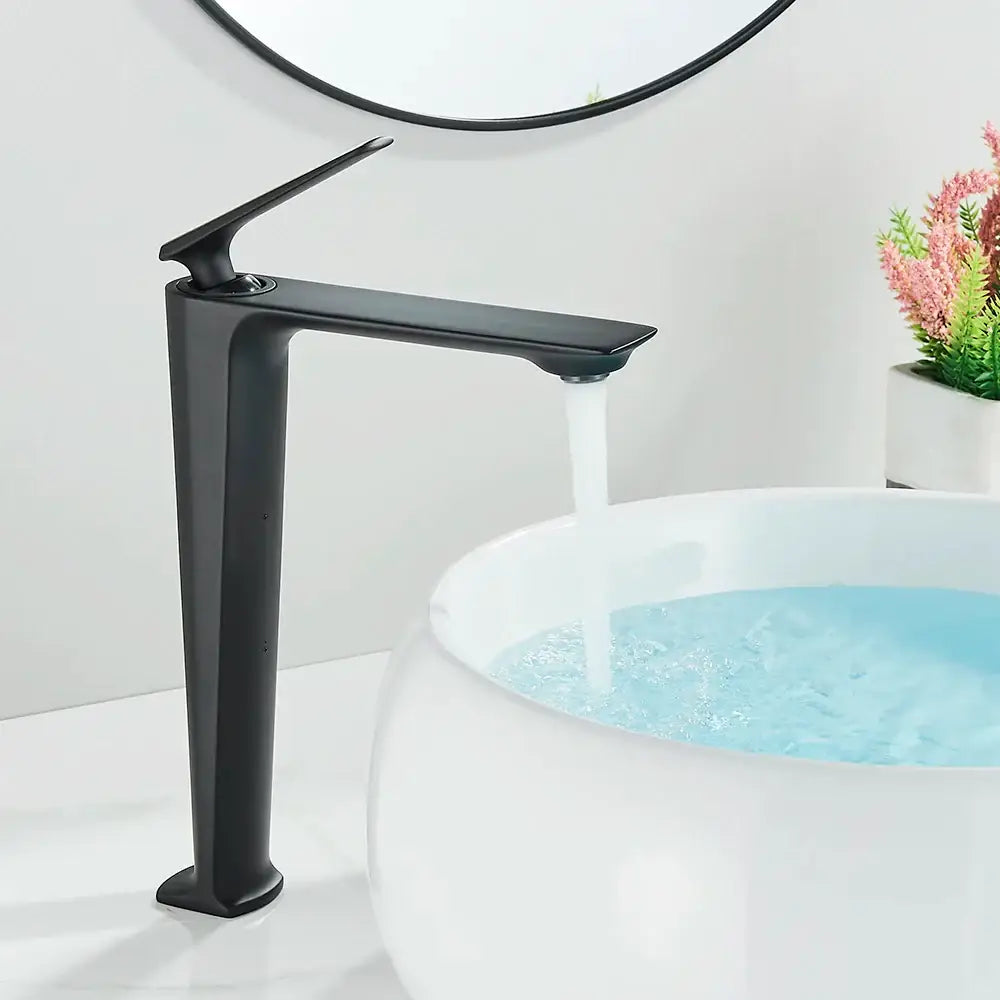 Black Brass Sink Faucet Single-Handle Deck-Mounted