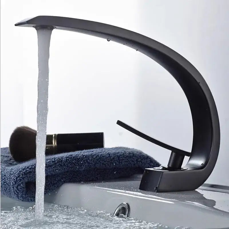 Black Gold Basin Faucet Single-Handle Design