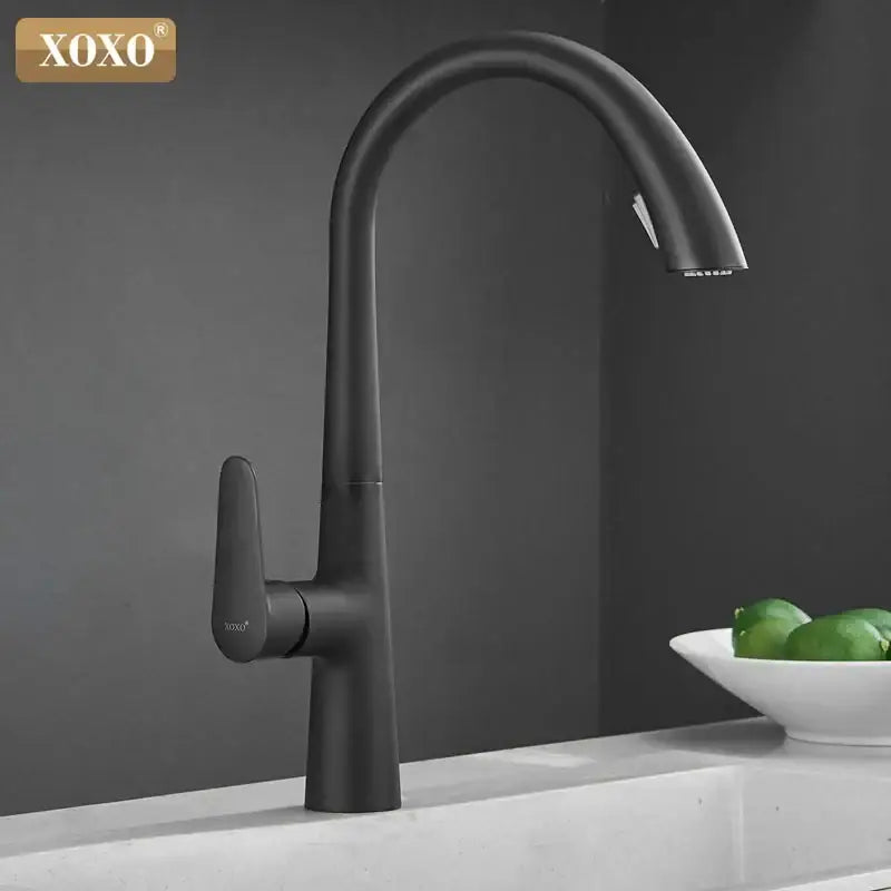 Black Pull-Out Kitchen Faucet