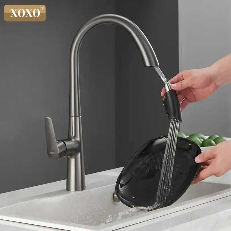 Black Pull-Out Kitchen Faucet