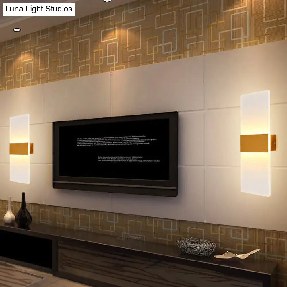 Metal Oval LED Sconce