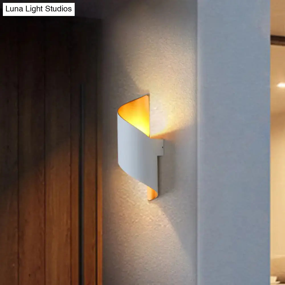 White Gold Spiral Sconce