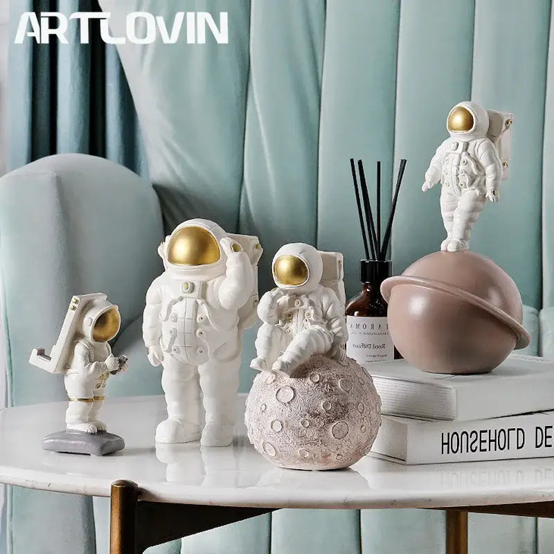 White Gold Astronaut Phone Holder