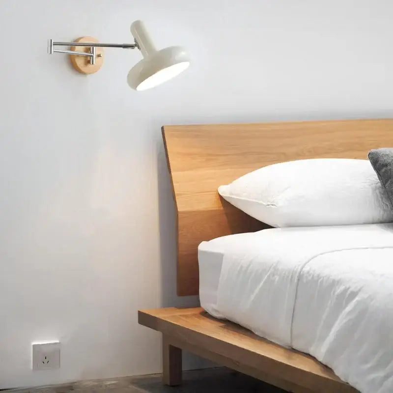 Cream Iron Wall Lamp