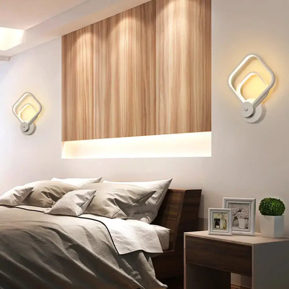 White Geometric Twisted Wall Lamp