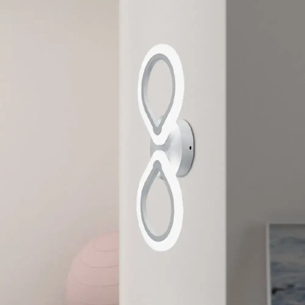 White Interlocking Ring Wall Light