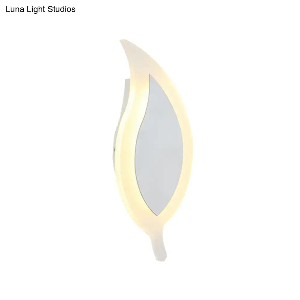 White Leaf Wall Sconce