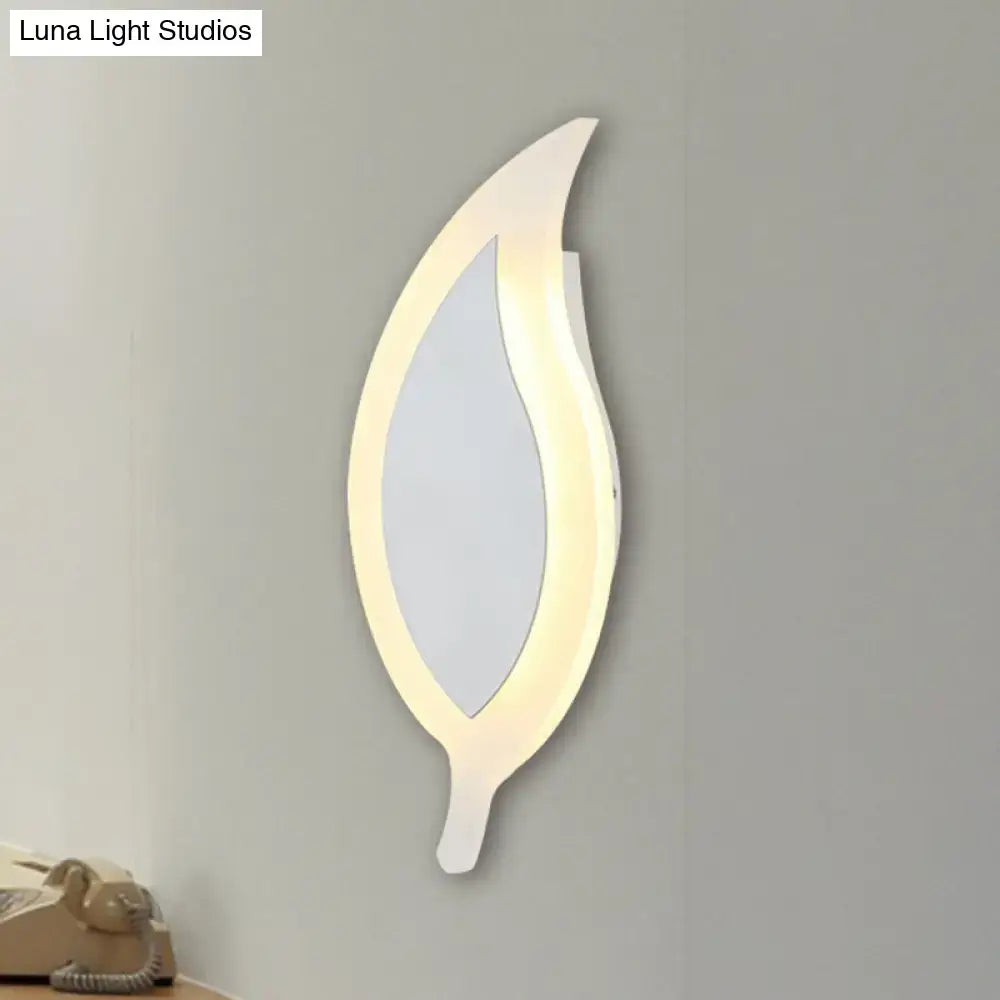 White Leaf Wall Sconce