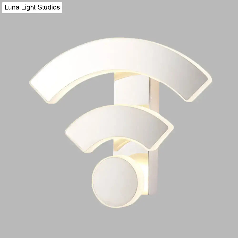 White Modern 10-Inch Wall Sconce