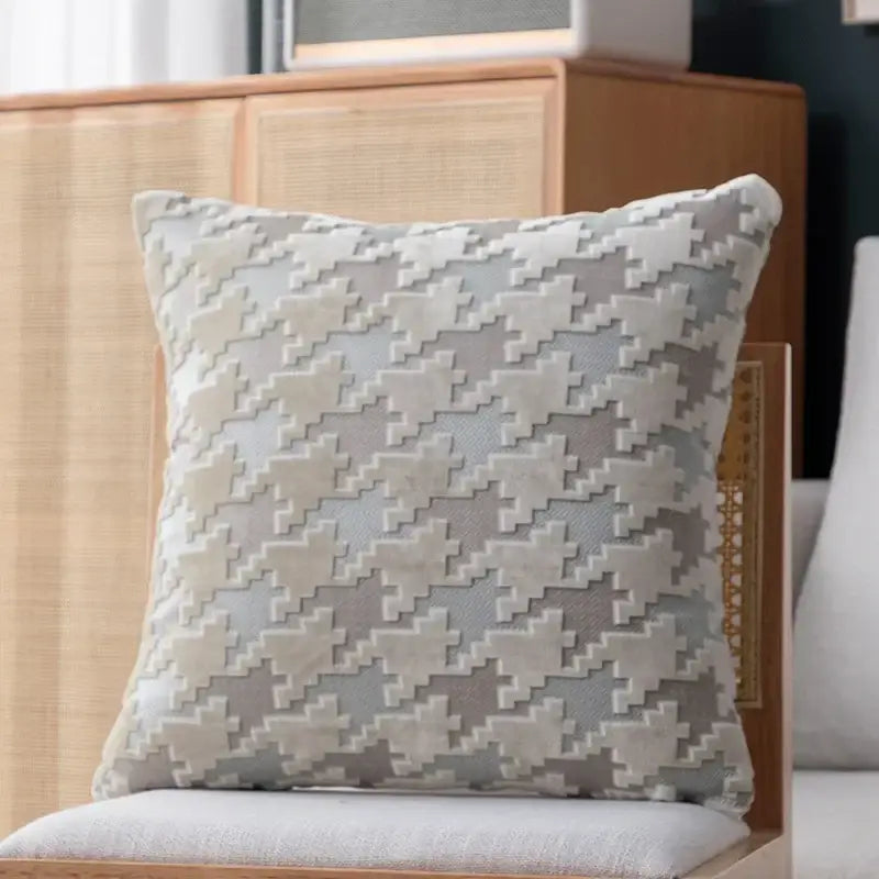 Houndstooth Luxury Pillow Cover