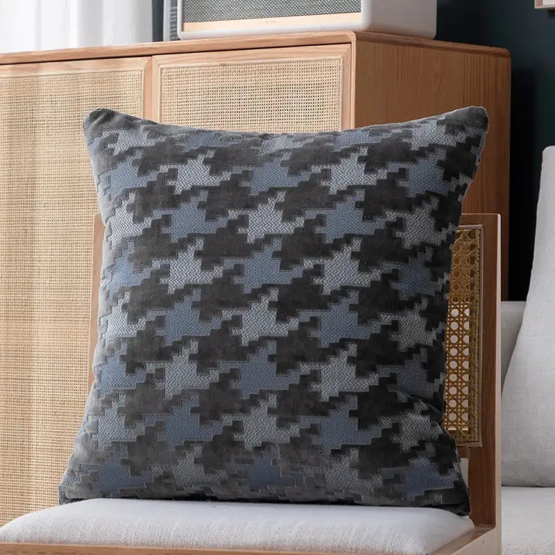 Houndstooth Luxury Pillow Cover