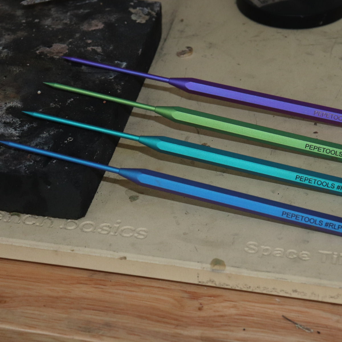 Robert Lopez TITAN - Titanium Soldering Pick, Anodized