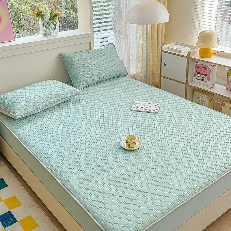 Latex Quilted Fitted Sheet