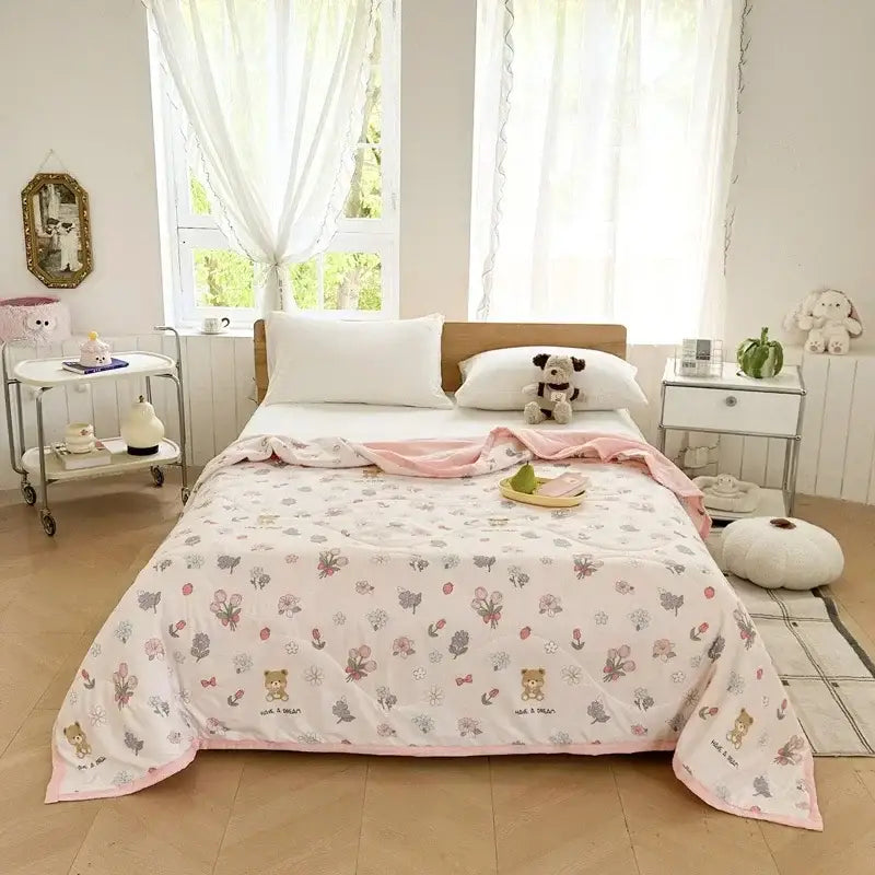 Pink Cartoon Bear Quilt