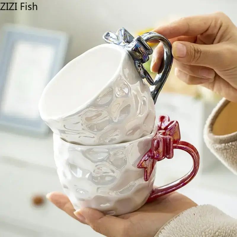 Porcelain Bowknot Mug Set