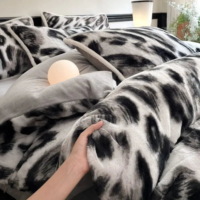 Leopard Rabbit Hair Bed Set