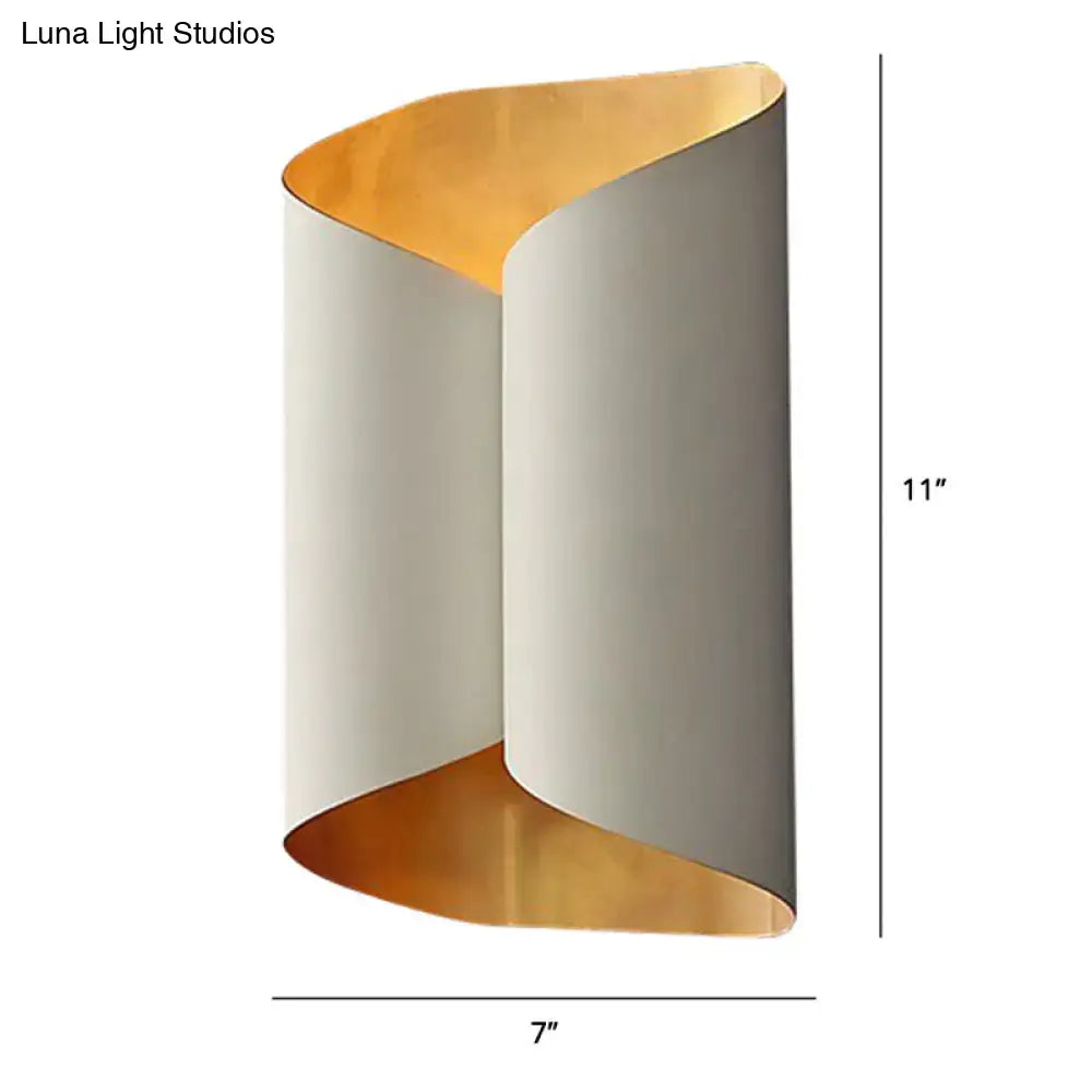 Black Roll Metal Wall Lamp
