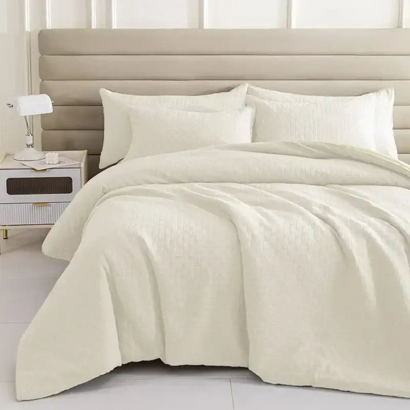 Cream Yellow Quilt Set