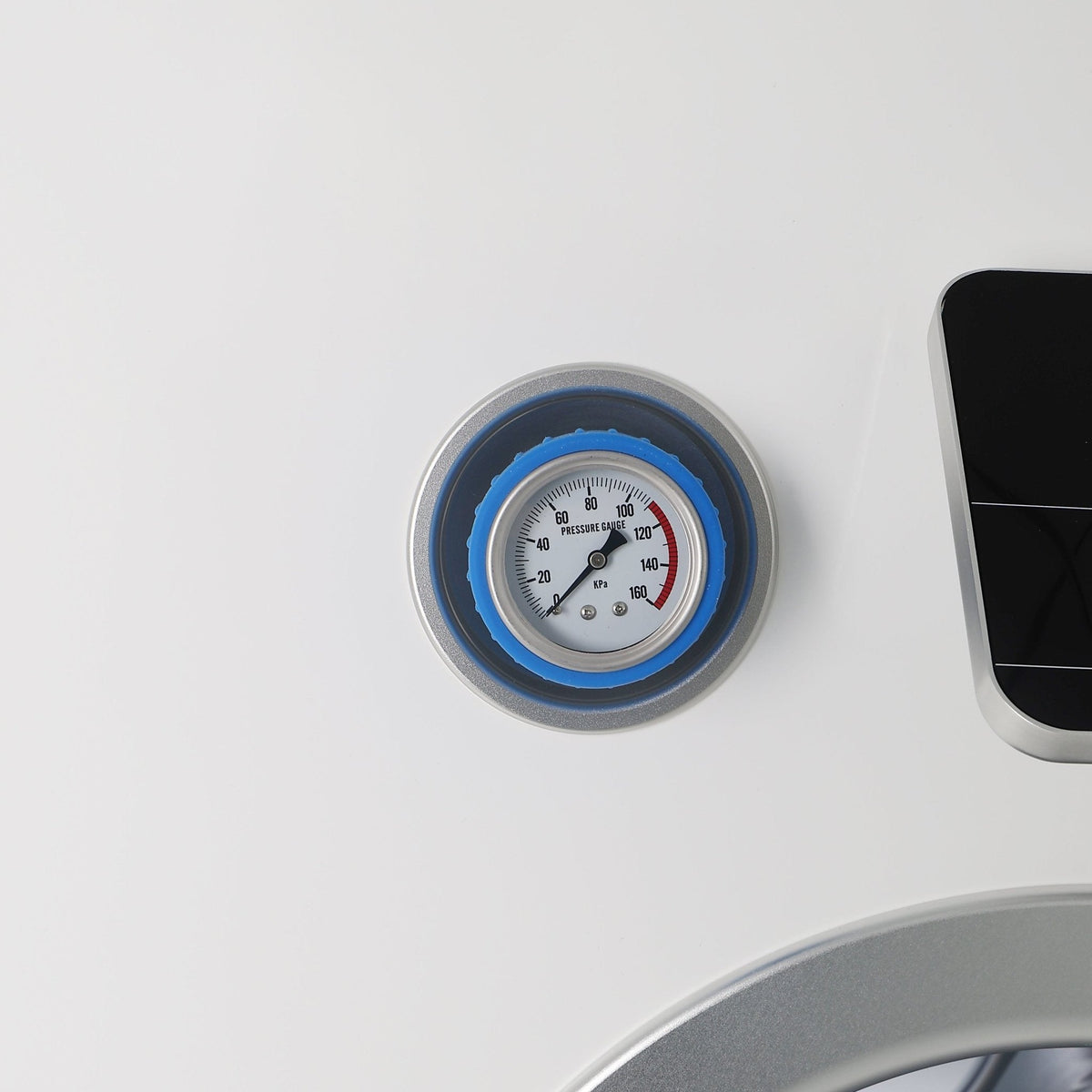 TimePod 2 | 2.0 ATA Triangular Hard-Shell Hyperbaric Chamber